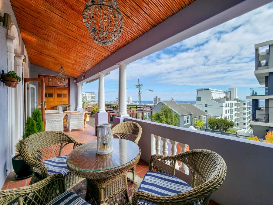 3 Bedroom Property for Sale in Sea Point Western Cape